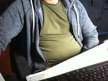 tomtom02029 on Chaturbate 