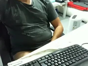 tomtom02029 on Chaturbate 