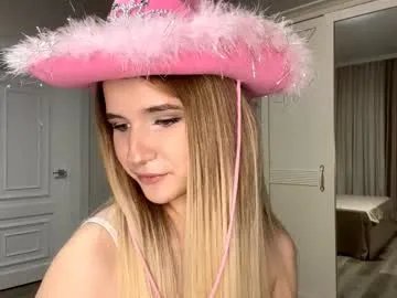 Freechat ulalittlepage on Chaturbate