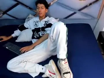 Freechat valentino_lux on Chaturbate