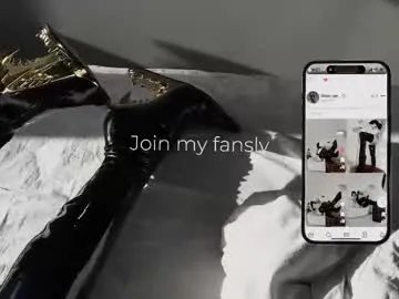 Freechat vinylstore on Chaturbate