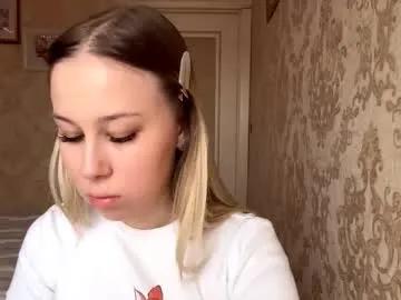 Freechat yolondaillovsky on Chaturbate