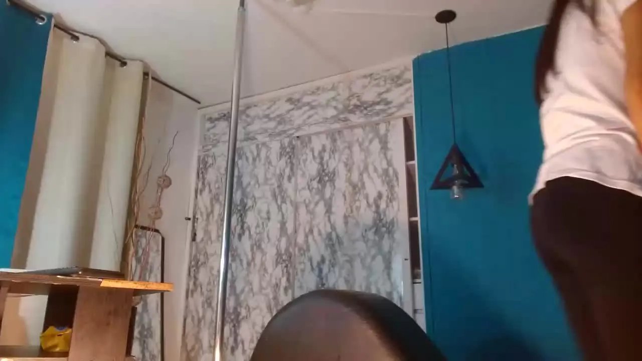 Hana_moooree on Streamray 