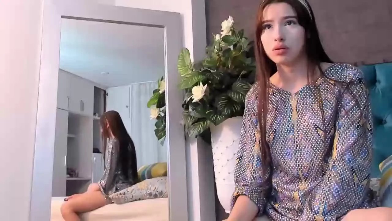 Offline IsabellaaRosse on Streamray