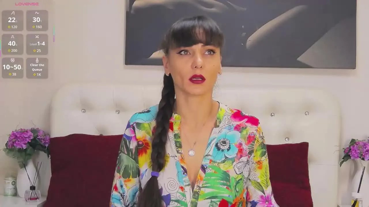 Offline KathiaLust on Streamray