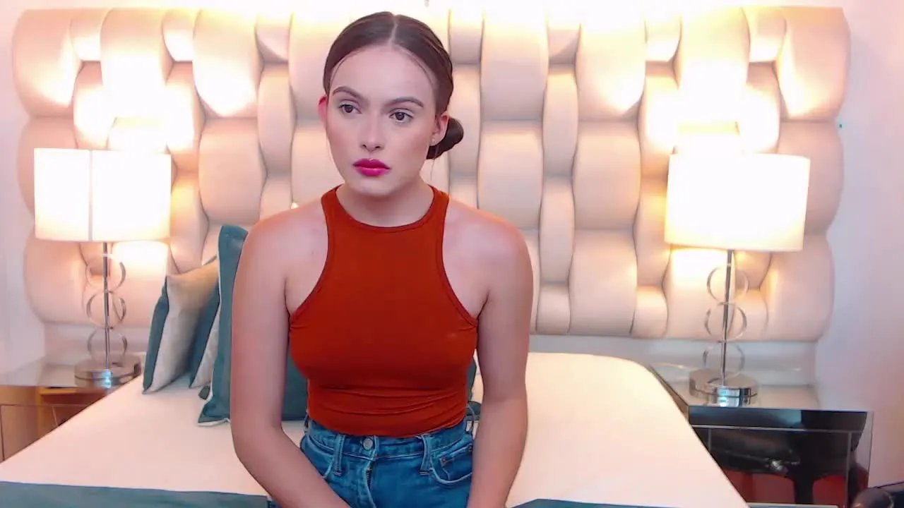 Offline LiaraRose on Streamray