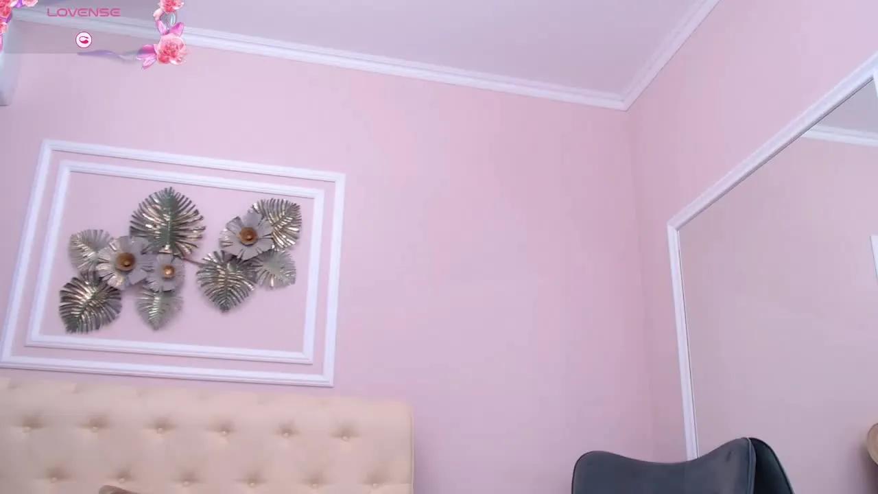 Offline RebekaRusso on Streamray