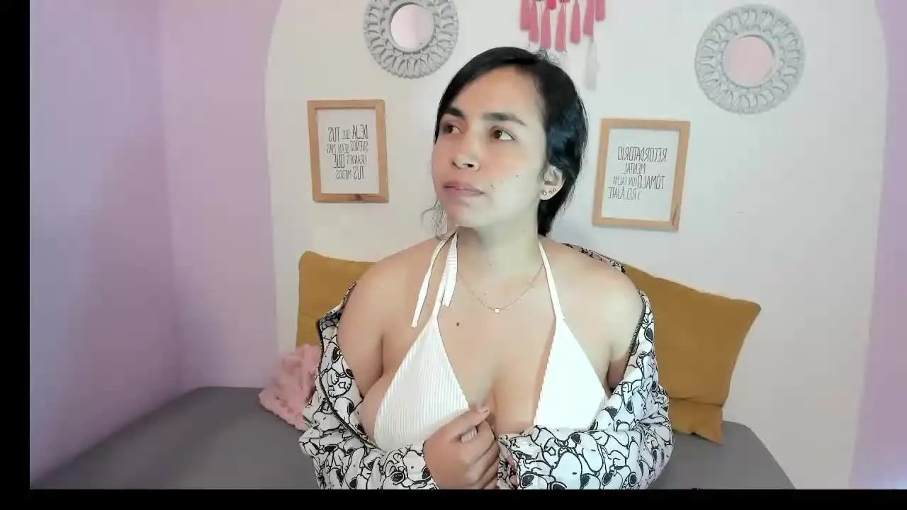 Offline SabrinaEvanss on Streamray
