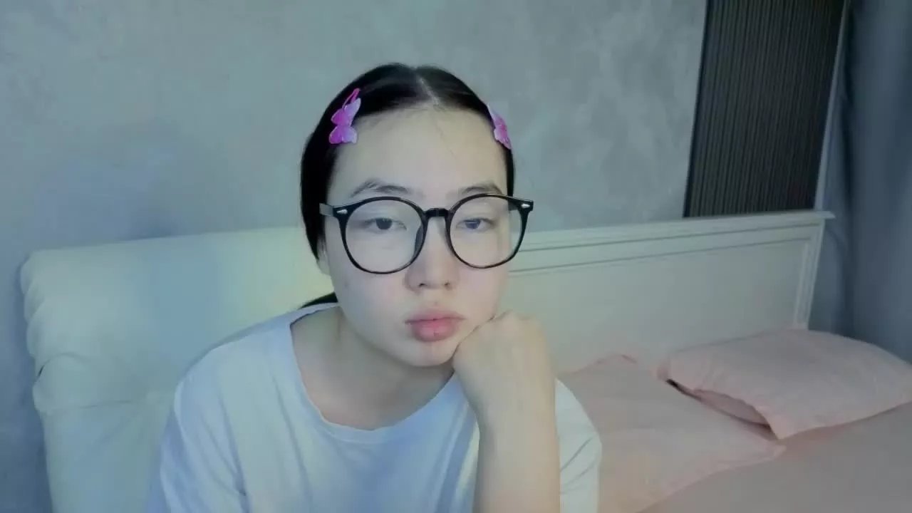 Offline spooky_tyan on Streamray