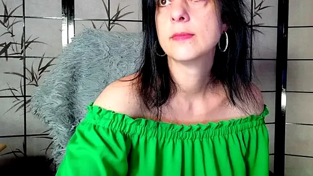 Freechat _Sweetlonglips_ on StripChat