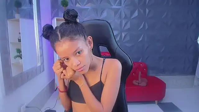 adisson_petite1 — spit dildo