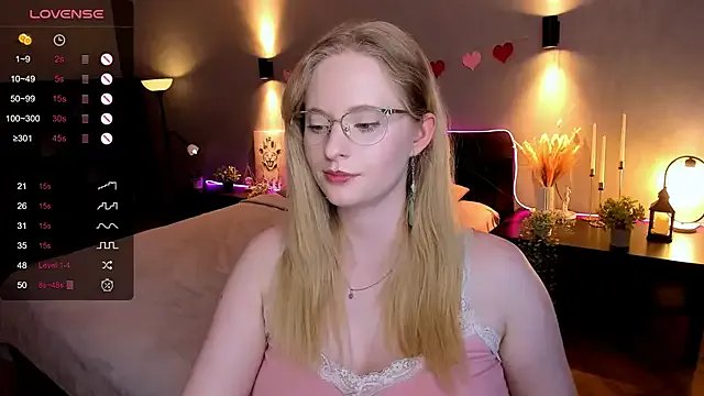 Freechat Aemilia_ on StripChat