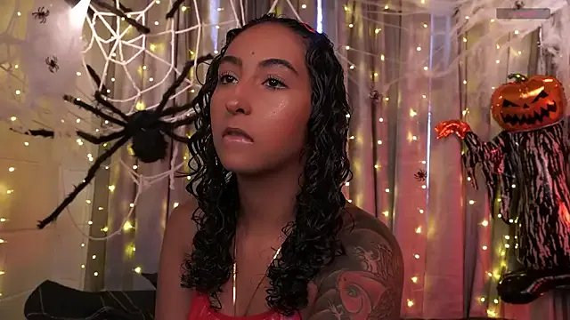 Freechat agatha_collins_ on StripChat