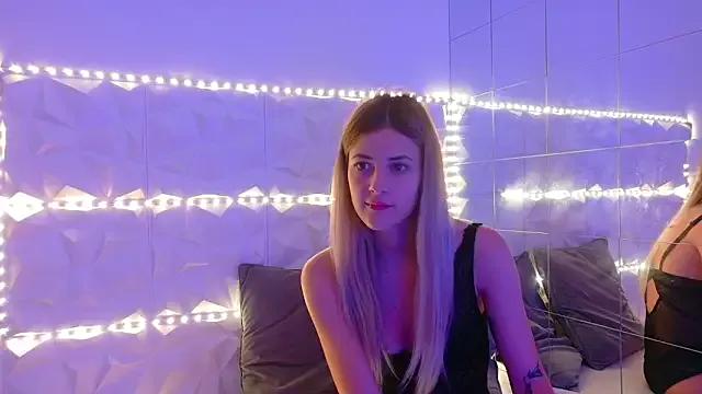 Aishha_ on StripChat