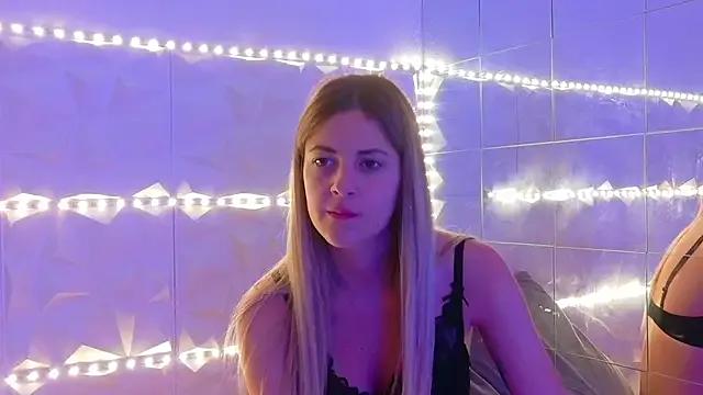 Aishha_ on StripChat