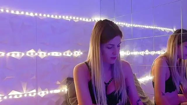 Aishha_ on StripChat