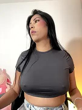 Freechat Alanna_atm_ on StripChat