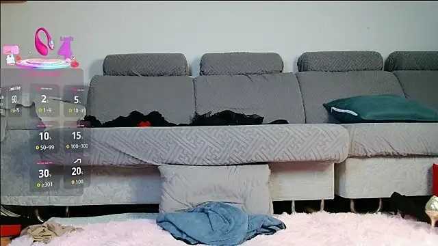 Private alisaping on StripChat