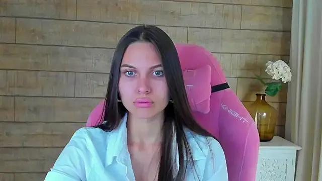 Freechat AlisaVersailles on StripChat