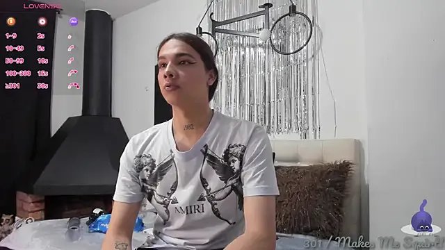 Freechat Almaazz on StripChat