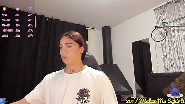 Freechat Almaazz on StripChat