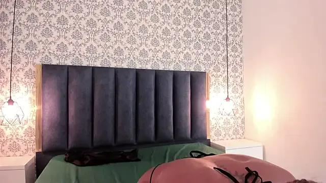 Freechat AmaraFierce on StripChat