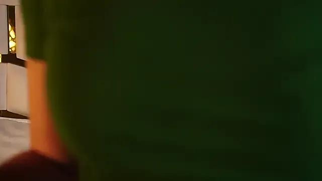 Freechat ambar_rosse25 on StripChat