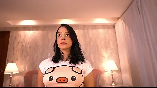 Freechat AngelineConnor on StripChat