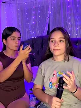 Freechat Ashley_and_Zoe on StripChat