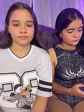 Freechat Ashley_and_Zoe on StripChat