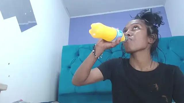 Freechat avaleri_cherry on StripChat