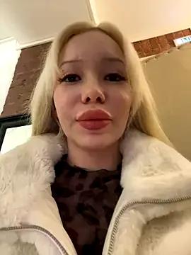 babydolll — Show tongue  public