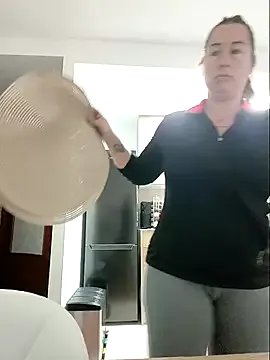 Freechat bichota85 on StripChat