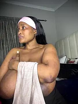 Bustygoddess32's avatar