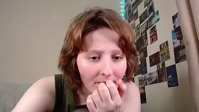 Freechat c0ralynx on StripChat