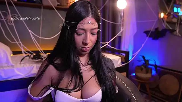 Freechat camila3__ on StripChat