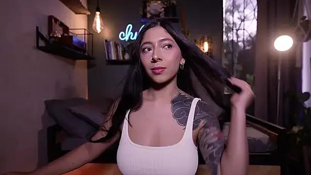 Freechat camila3__ on StripChat