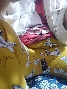 Freechat Caphedia-te-le on StripChat