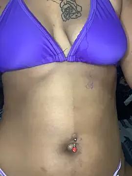 Freechat cardibabe on StripChat