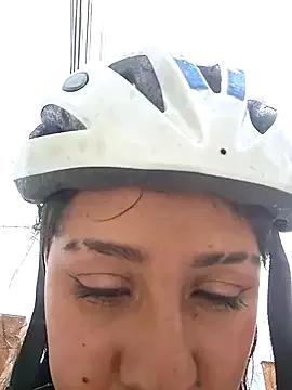 CAROLINE__07 on StripChat