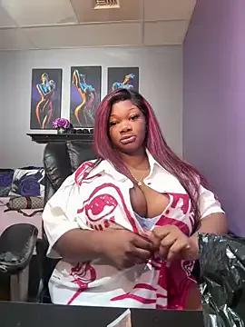 Freechat CharismaaBanx on StripChat