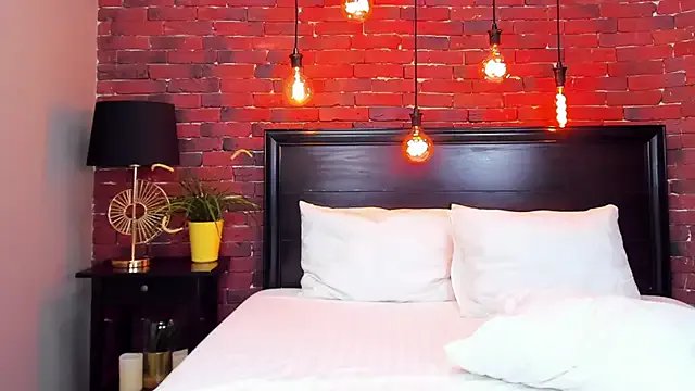 Freechat ChristynaRoss on StripChat