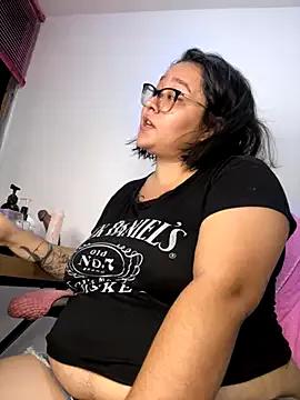 Freechat CinnamonCookiez on StripChat