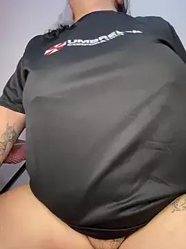 Freechat CinnamonCookiez on StripChat