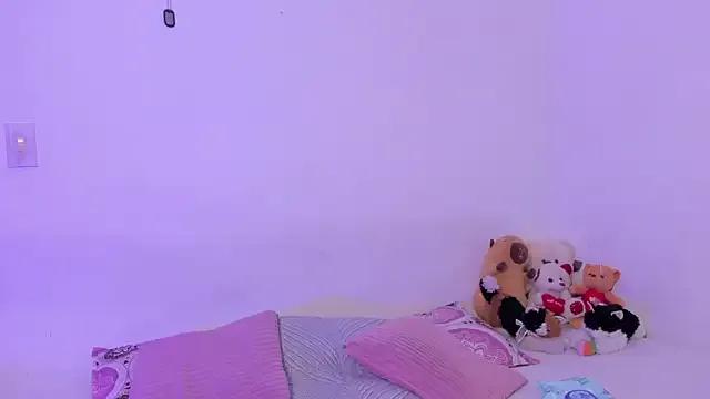 Freechat crystalvazquez on StripChat