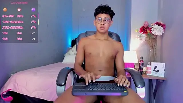 Freechat Dawn16_ on StripChat