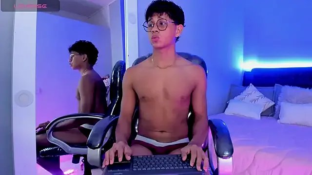 Freechat Dawn16_ on StripChat