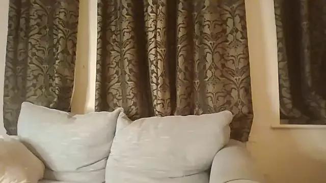 DDnaughty on StripChat