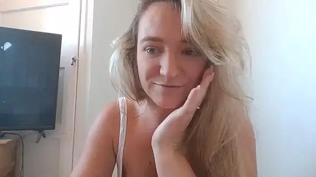 Delilahs_Playtime on StripChat