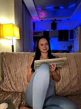 Freechat DinaTasty on StripChat